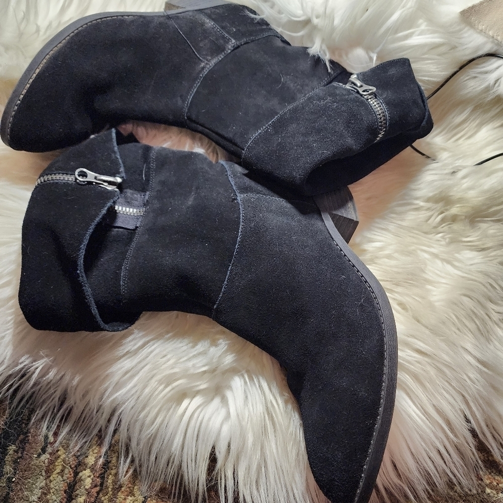 Mossimo Black Suede Fold Over Ankle Boots Size 11 Zipper Low Heel Moto Booties - Picture 6 of 16